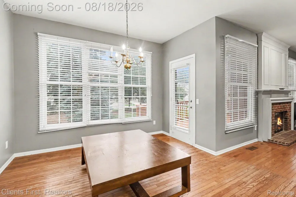 39489 Edgewater Drive Northville Township, MI 48168