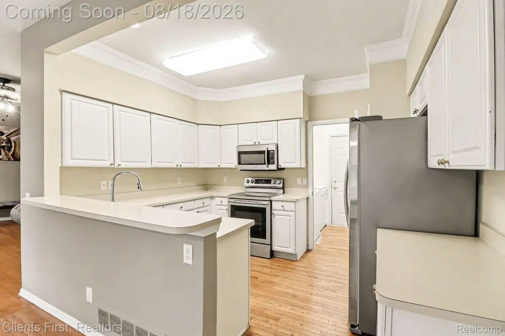 39489 Edgewater Drive Northville Township, MI 48168