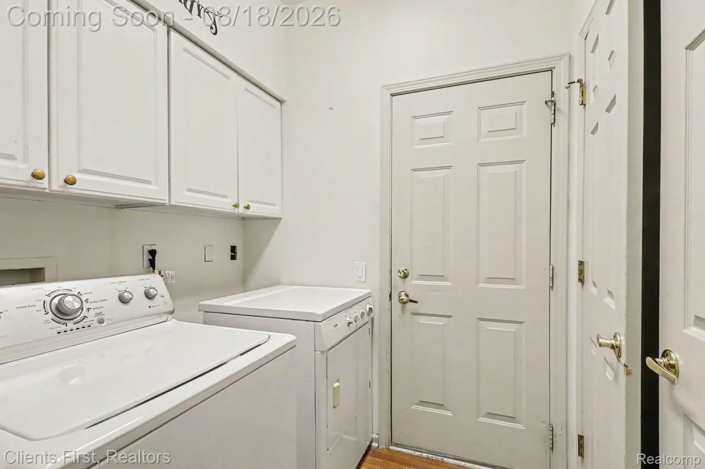 39489 Edgewater Drive Northville Township, MI 48168