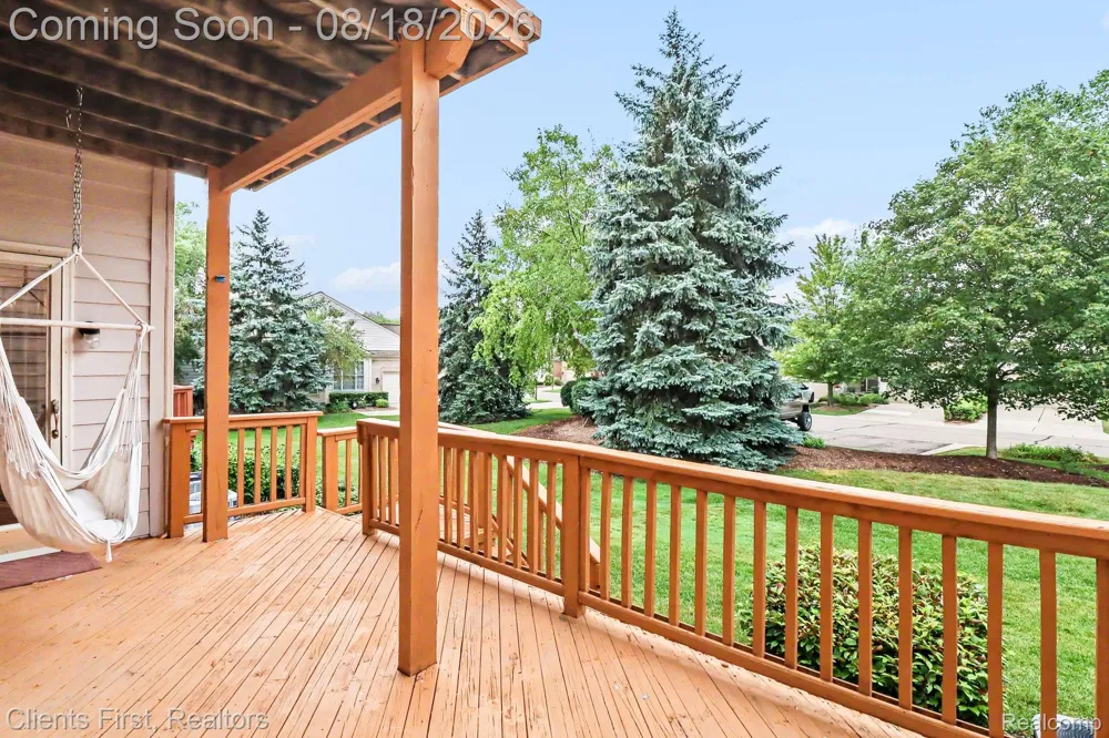 39489 Edgewater Drive Northville Township, MI 48168