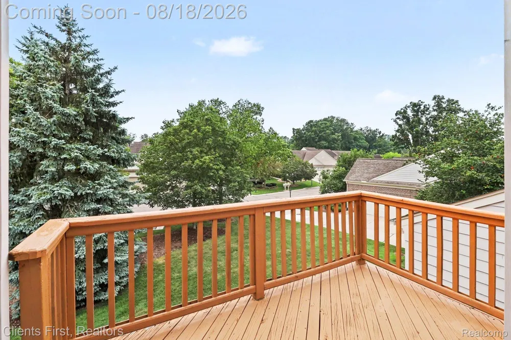 39489 Edgewater Drive Northville Township, MI 48168