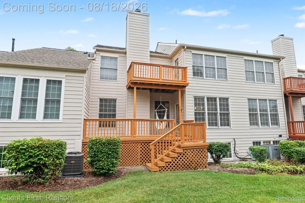 39489 Edgewater Drive Northville Township, MI 48168