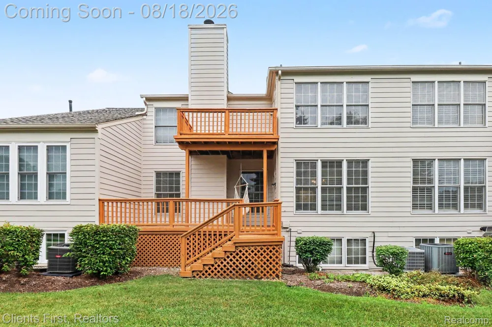 39489 Edgewater Drive Northville Township, MI 48168