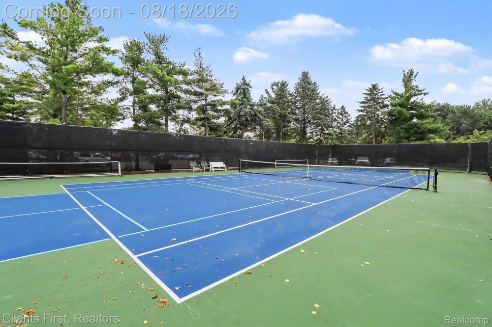 39489 Edgewater Drive Northville Township, MI 48168