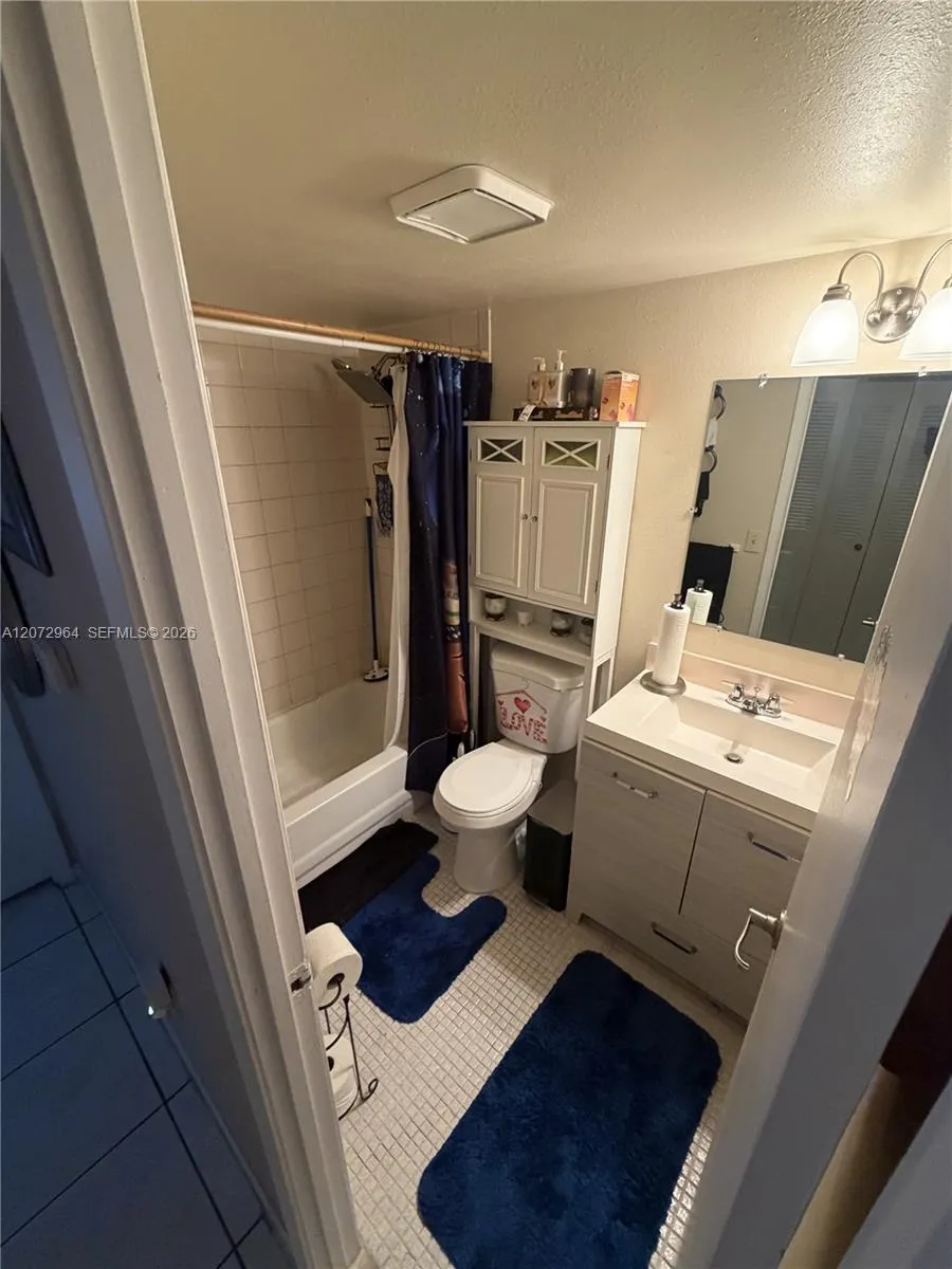 10350 SW 220th St #241 Cutler Bay, FL 33190