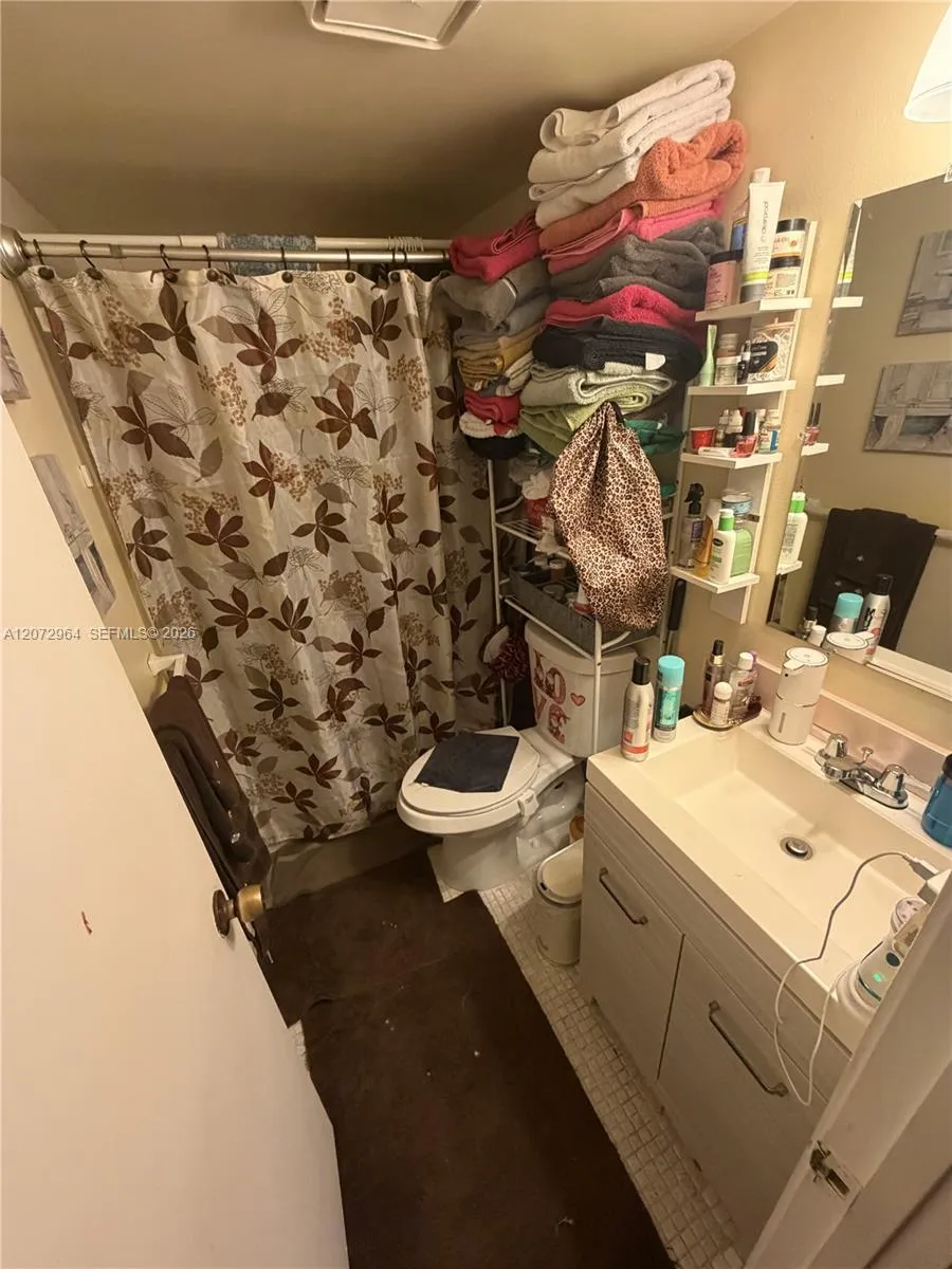 10350 SW 220th St #241 Cutler Bay, FL 33190
