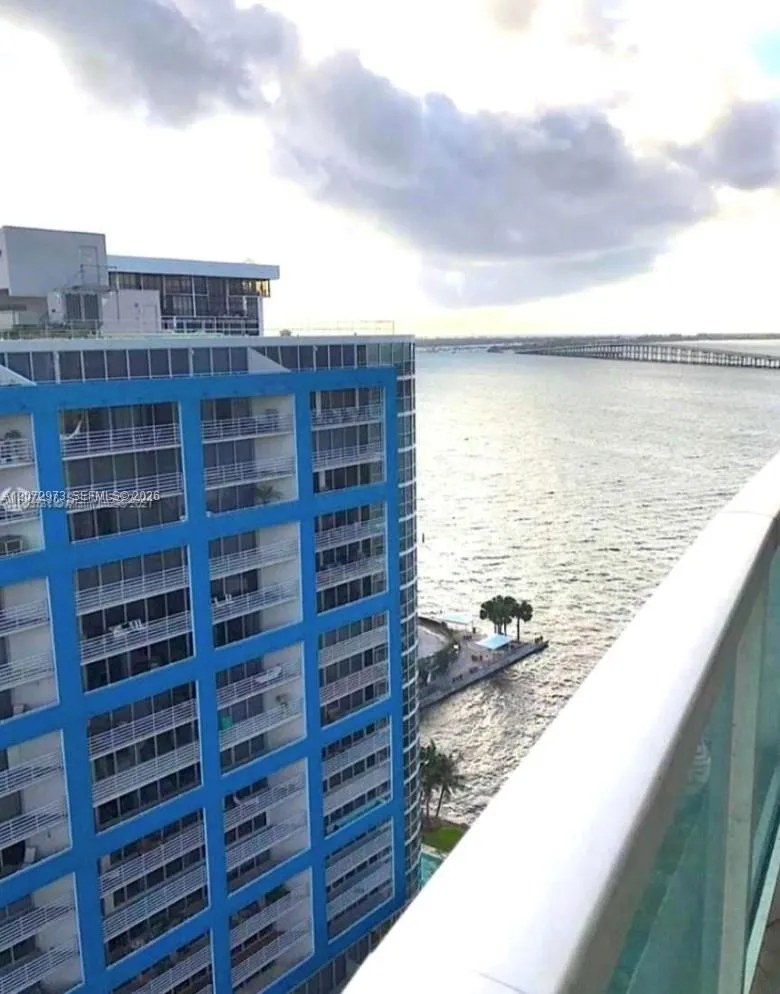 2101 Brickell Ave #1902 Miami, FL 33129