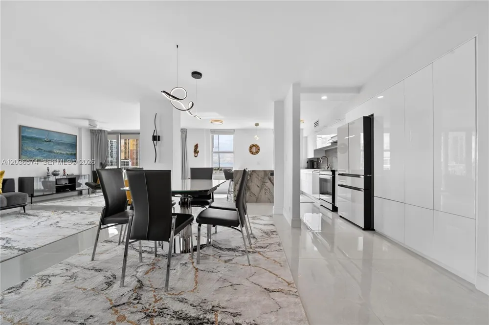 231 174th St #818 Sunny Isles Beach, FL 33160