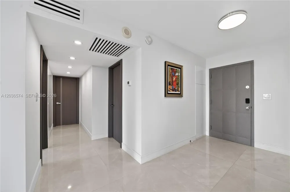 231 174th St #818 Sunny Isles Beach, FL 33160