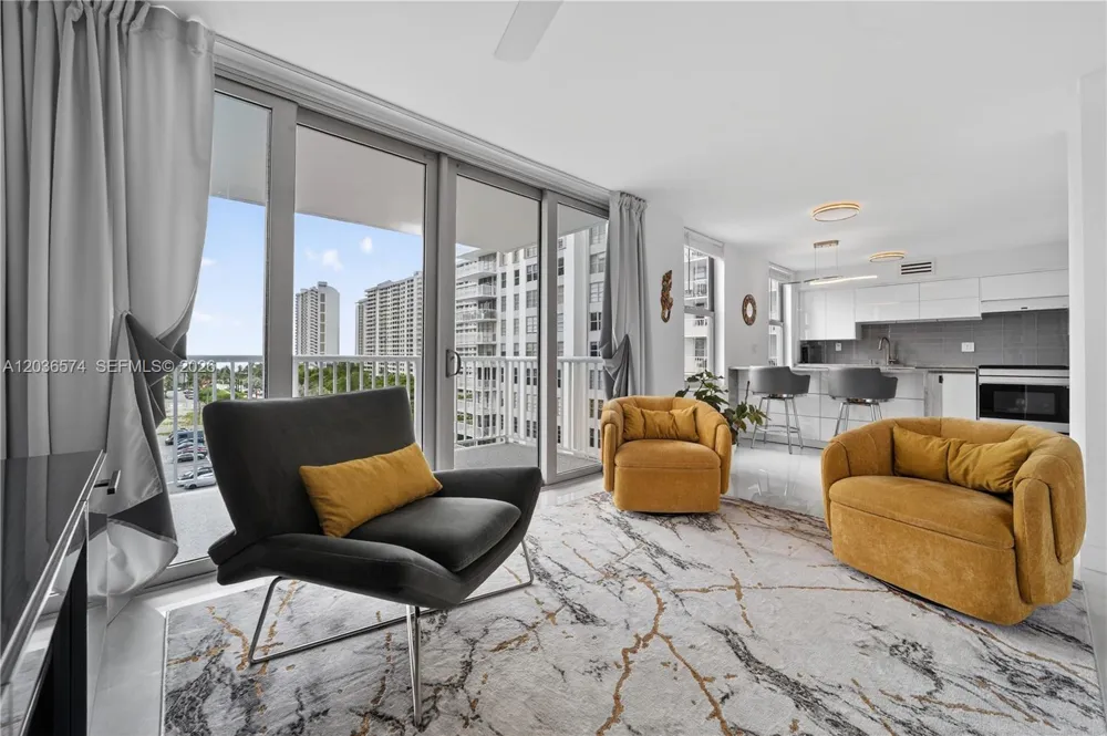 231 174th St #818 Sunny Isles Beach, FL 33160
