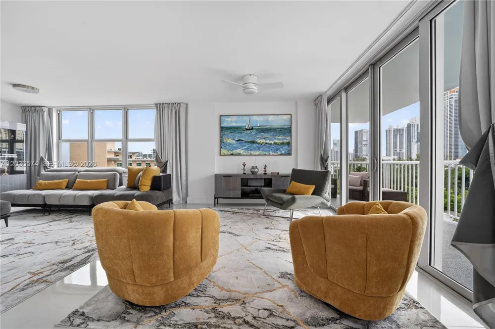 231 174th St #818 Sunny Isles Beach, FL 33160