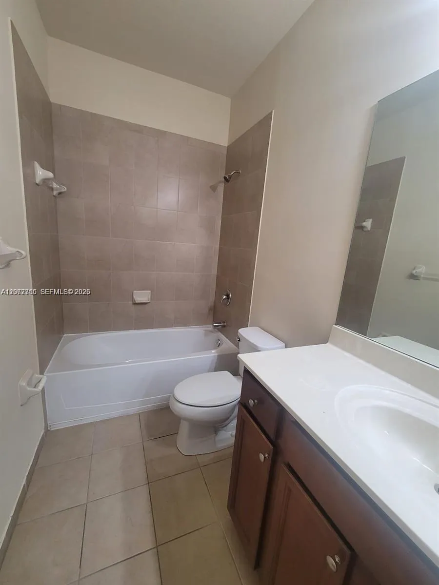 8935 W 35th Ln #8935 Hialeah, FL 33018