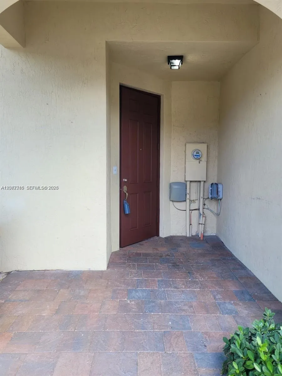 8935 W 35th Ln #8935 Hialeah, FL 33018