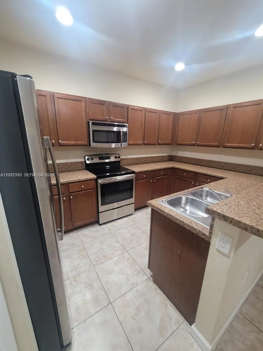 8935 W 35th Ln #8935 Hialeah, FL 33018
