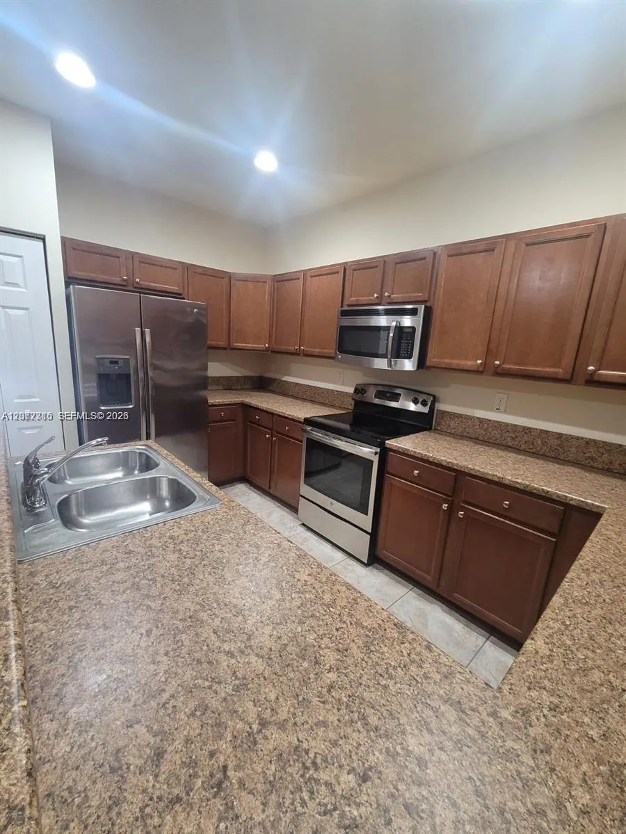 8935 W 35th Ln #8935 Hialeah, FL 33018