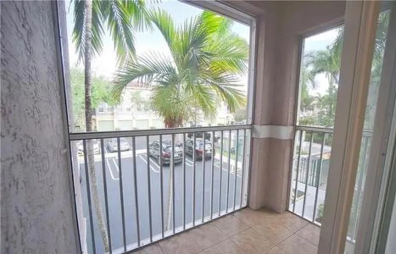6540 W SAMPLE ROAD #6540 Coral Springs, FL 33067