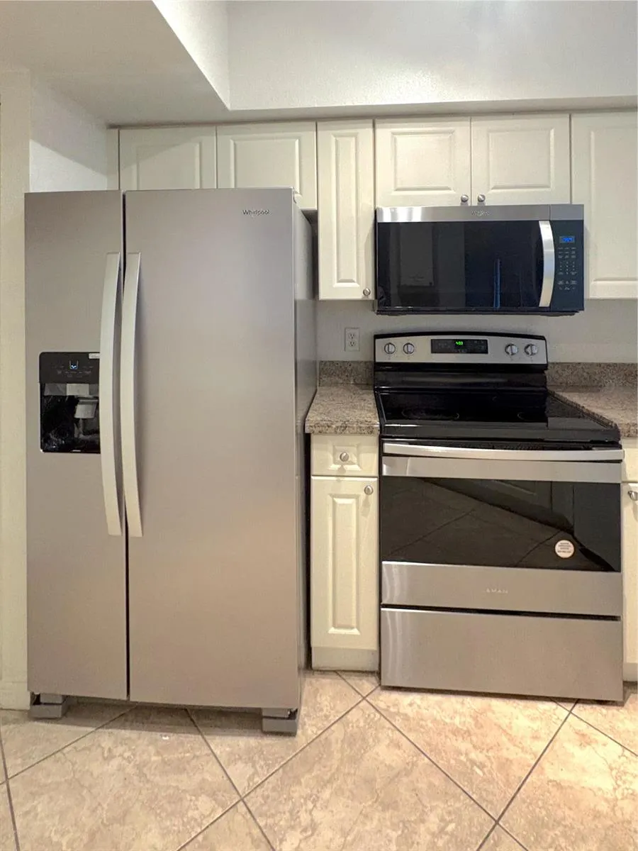 6540 W SAMPLE ROAD #6540 Coral Springs, FL 33067