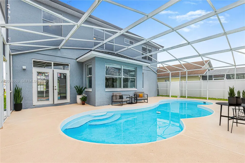 2252 Wyndam Way Kissimmee, FL 34743