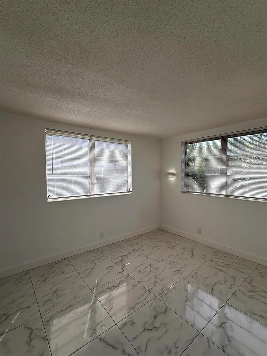 2861 NW 47TH TERRACE #201A Lauderdale Lakes, FL 33313