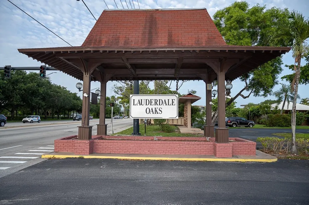 2861 NW 47TH TERRACE #201A Lauderdale Lakes, FL 33313