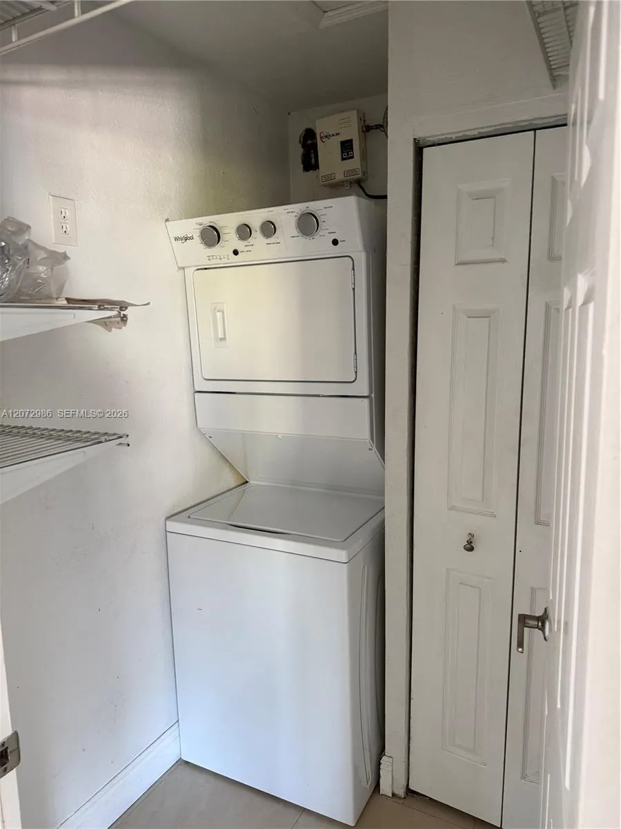 7040 NW 173rd Dr #1706 Hialeah, FL 33015