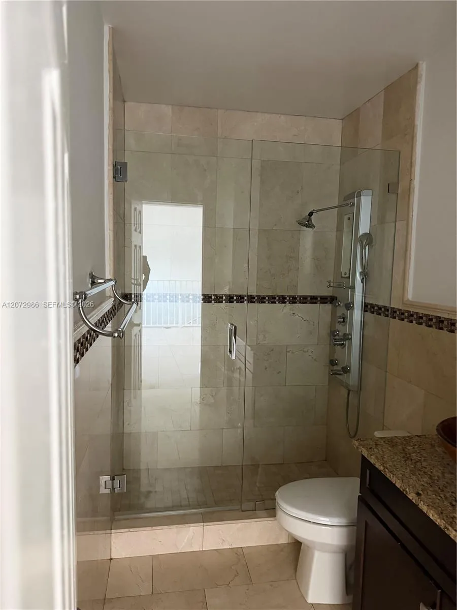 7040 NW 173rd Dr #1706 Hialeah, FL 33015