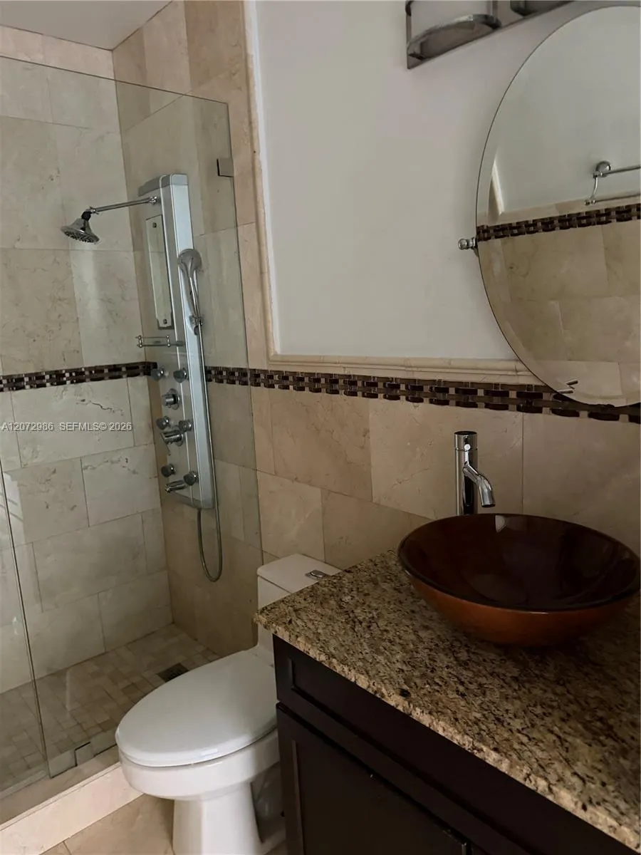 7040 NW 173rd Dr #1706 Hialeah, FL 33015