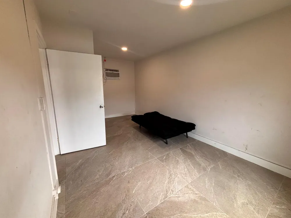 413 S Ocean Boulevard #4 Pompano Beach, FL 33062