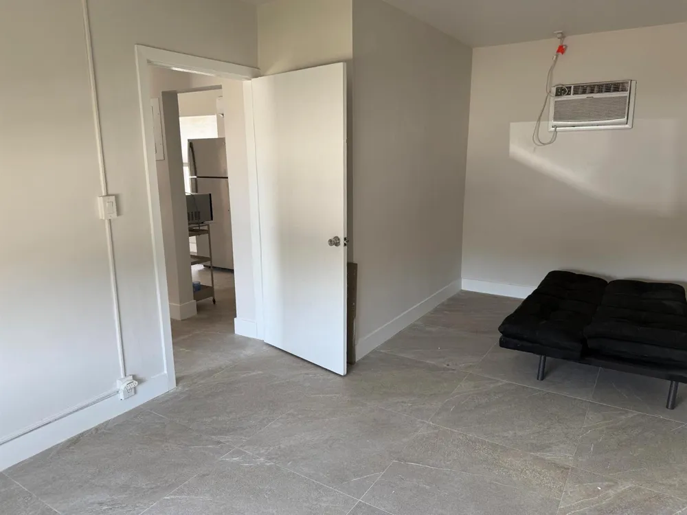 413 S Ocean Boulevard #4 Pompano Beach, FL 33062