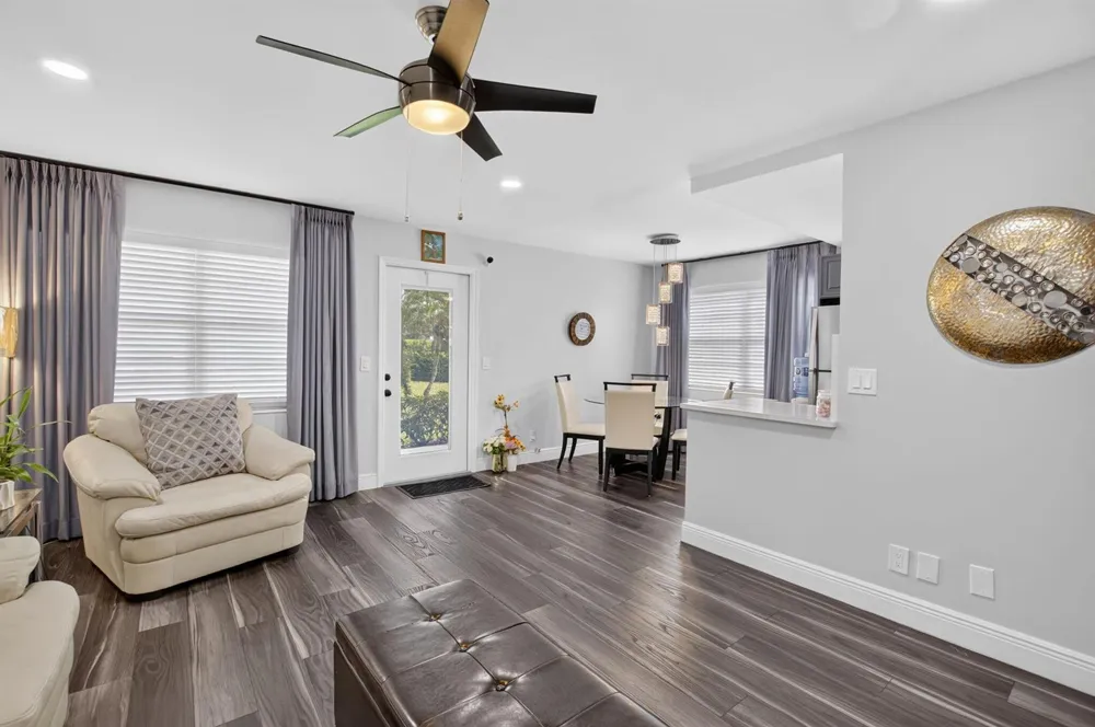 463 MANSFIELD L Boca Raton, FL 33434