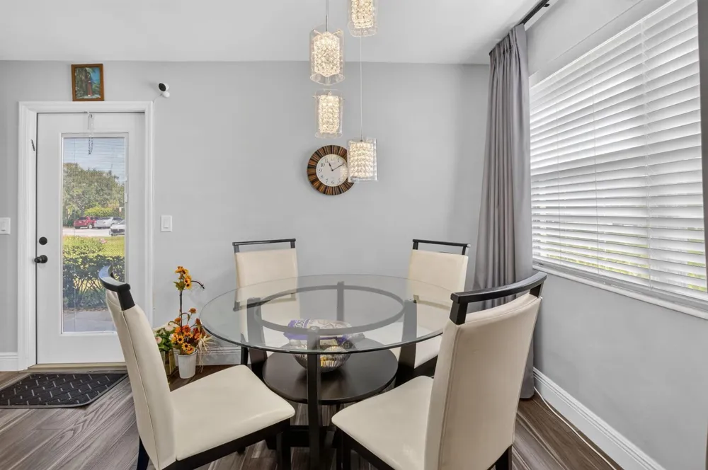 463 MANSFIELD L Boca Raton, FL 33434