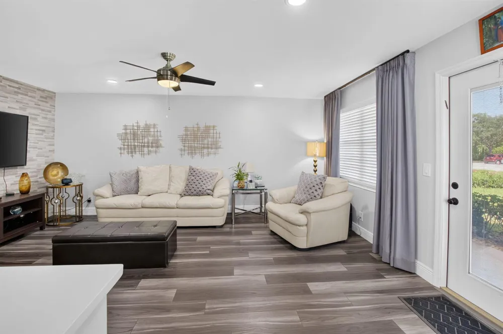 463 MANSFIELD L Boca Raton, FL 33434