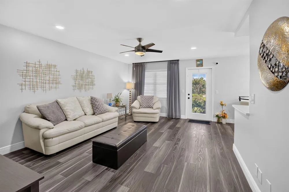 463 MANSFIELD L Boca Raton, FL 33434