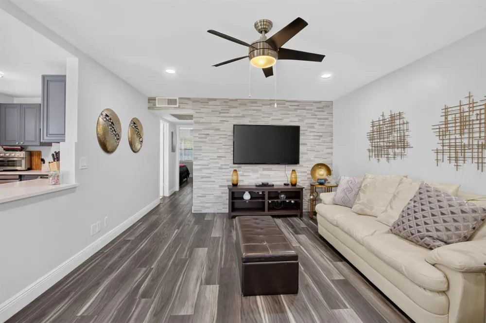 463 MANSFIELD L Boca Raton, FL 33434