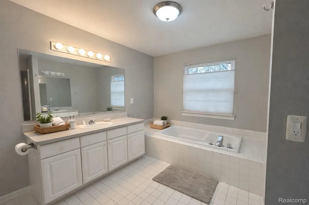 1770 Dogwood Trail Commerce Charter Township, MI 48390
