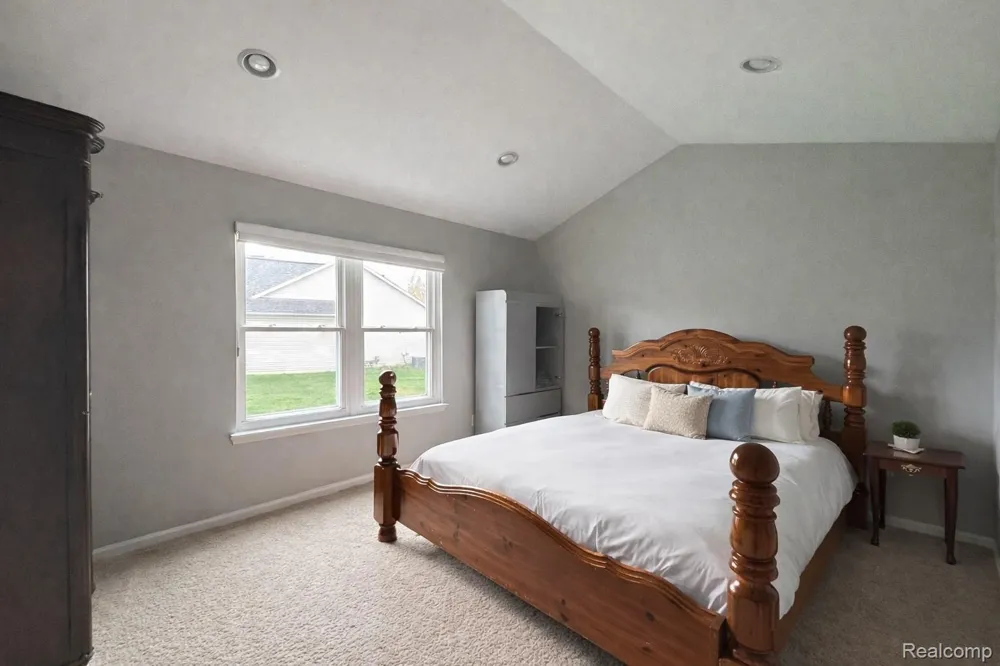 1770 Dogwood Trail Commerce Charter Township, MI 48390