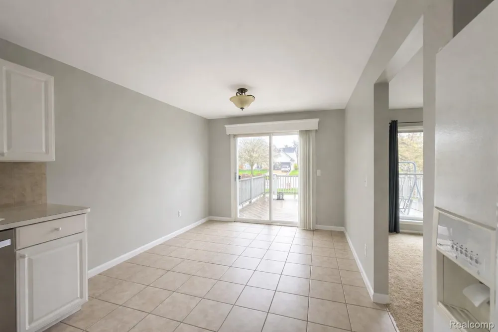 1770 Dogwood Trail Commerce Charter Township, MI 48390