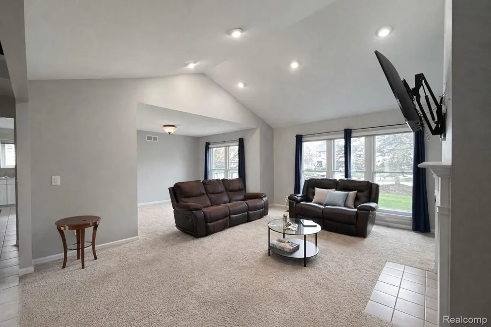 1770 Dogwood Trail Commerce Charter Township, MI 48390