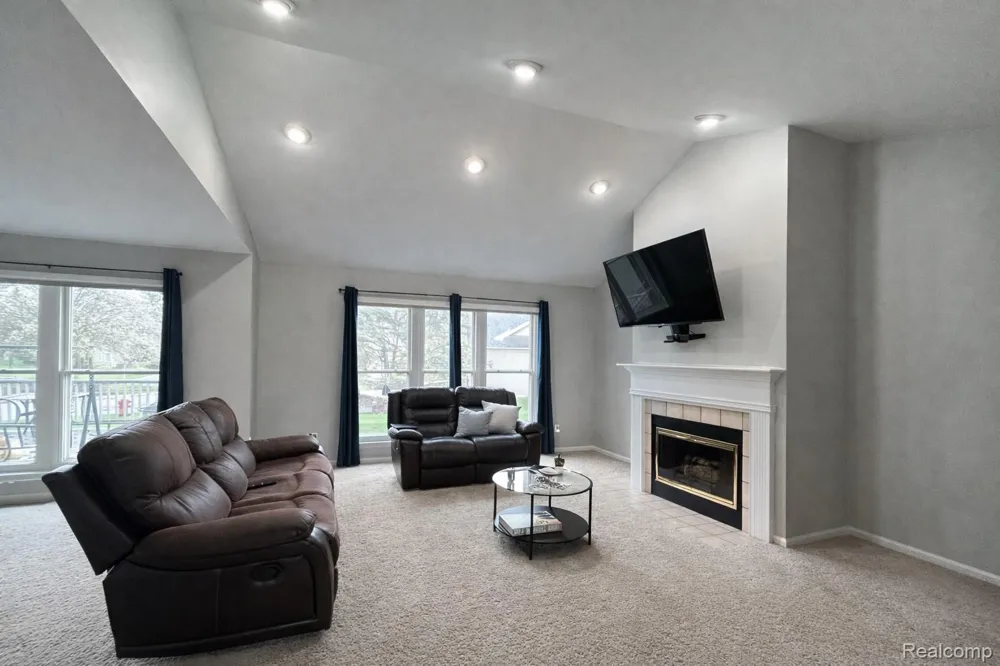 1770 Dogwood Trail Commerce Charter Township, MI 48390