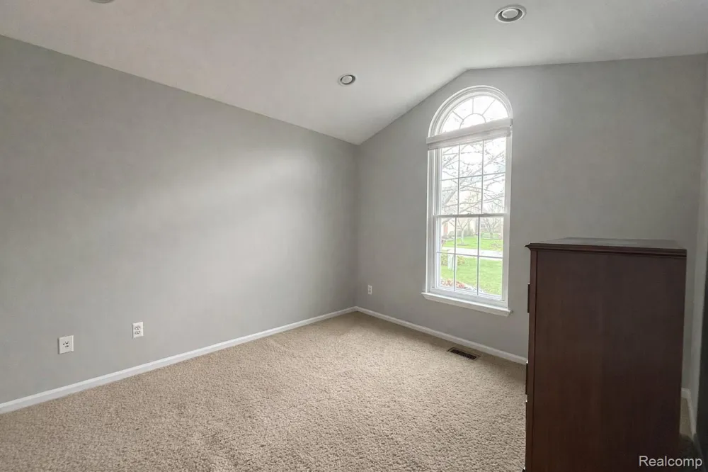 1770 Dogwood Trail Commerce Charter Township, MI 48390