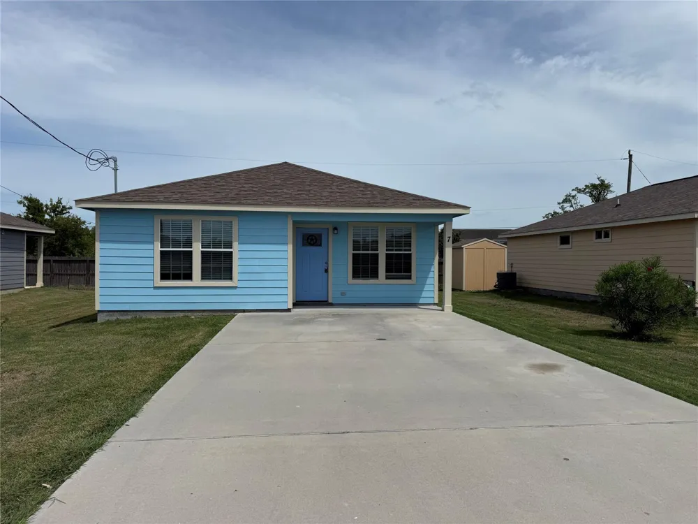 2724 Avenue D #7 San Leon, TX 77539