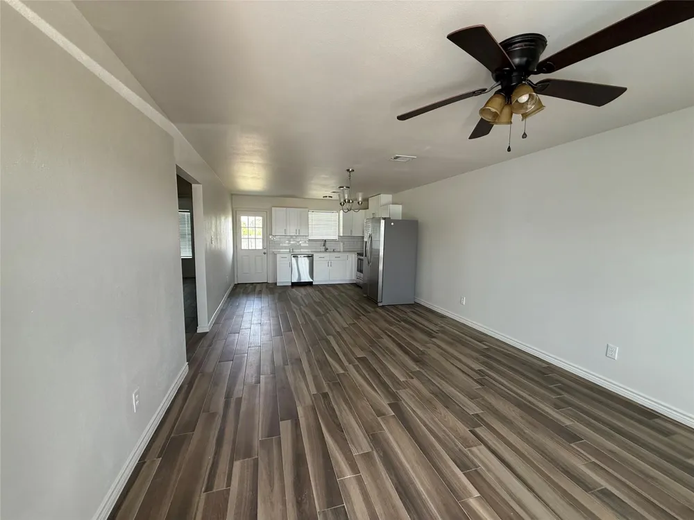 2724 Avenue D #7 San Leon, TX 77539