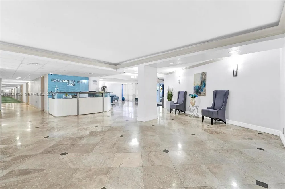 1000 Parkview Dr #407 Hallandale Beach, FL 33009