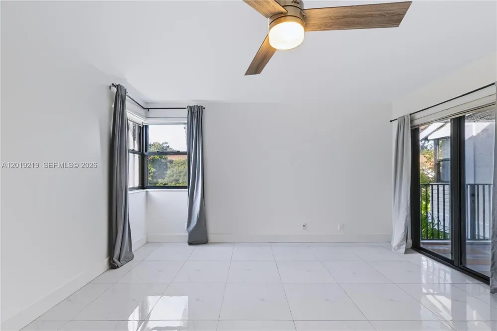 10121 W Sunrise Blvd #301 Plantation, FL 33322
