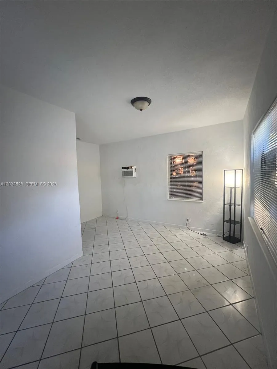 1060 NW 116th St #4 Miami, FL 33168