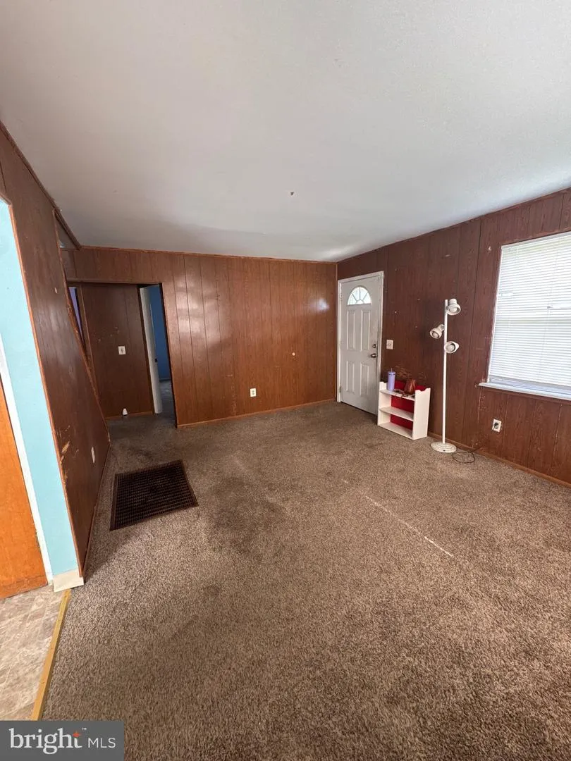 8142 DUNDALK AVENUE Baltimore, MD 21222