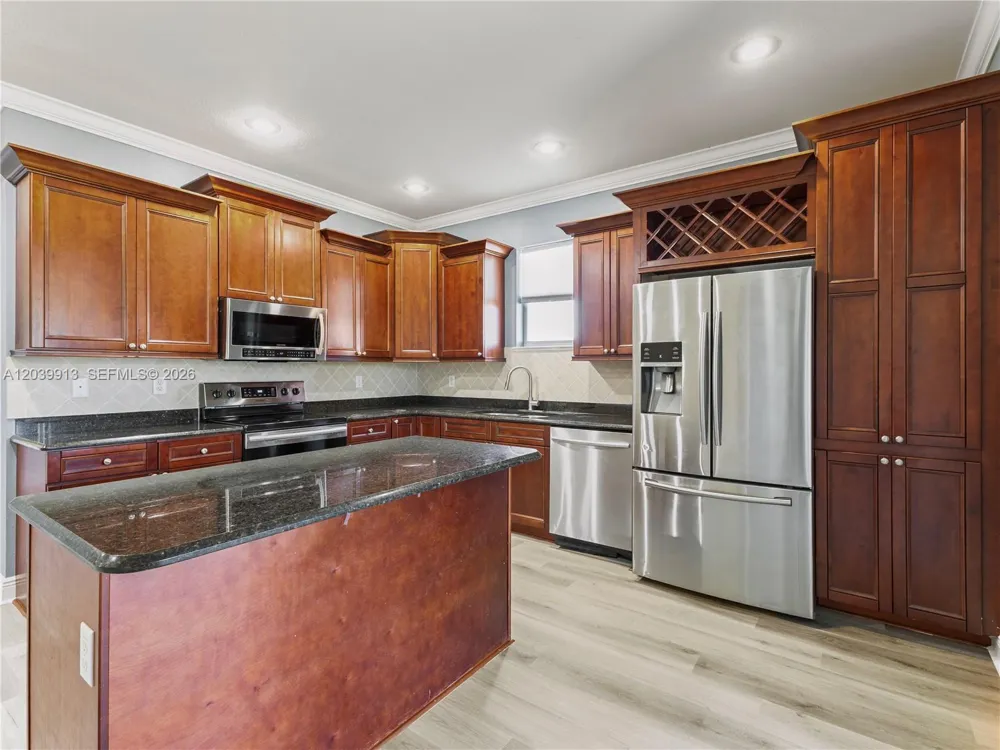 6938 Cecilia Ave Sebring, FL 33872