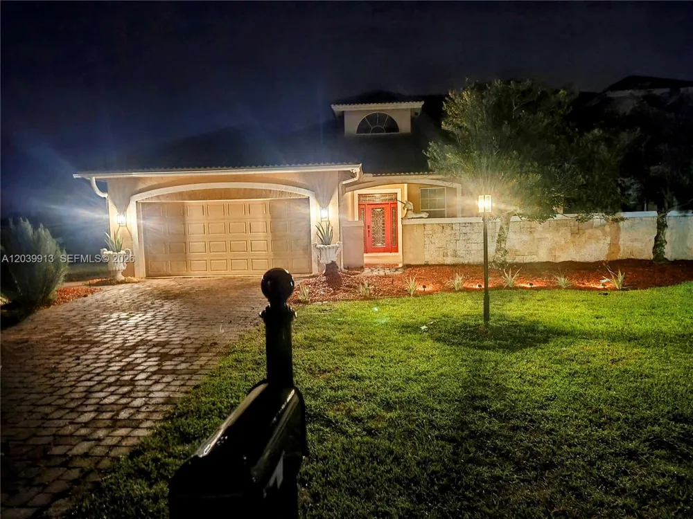 6938 Cecilia Ave Sebring, FL 33872