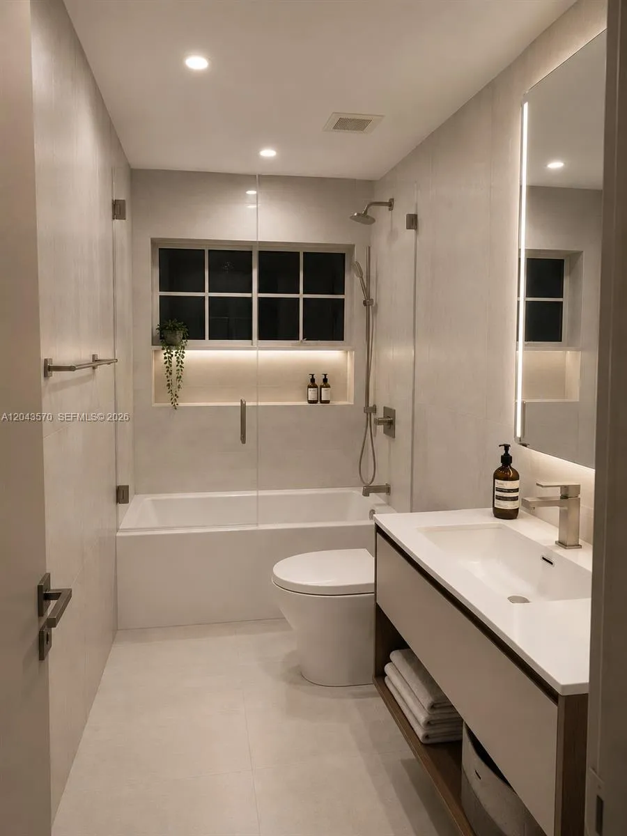 85 Gables Blvd Weston, FL 33326