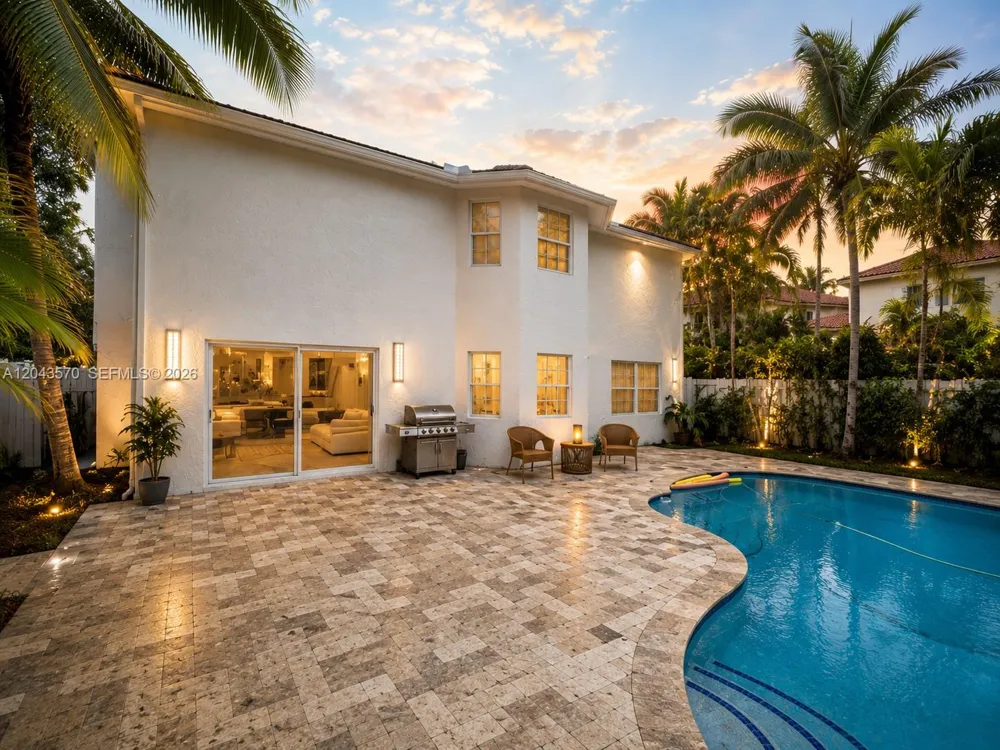 85 Gables Blvd Weston, FL 33326